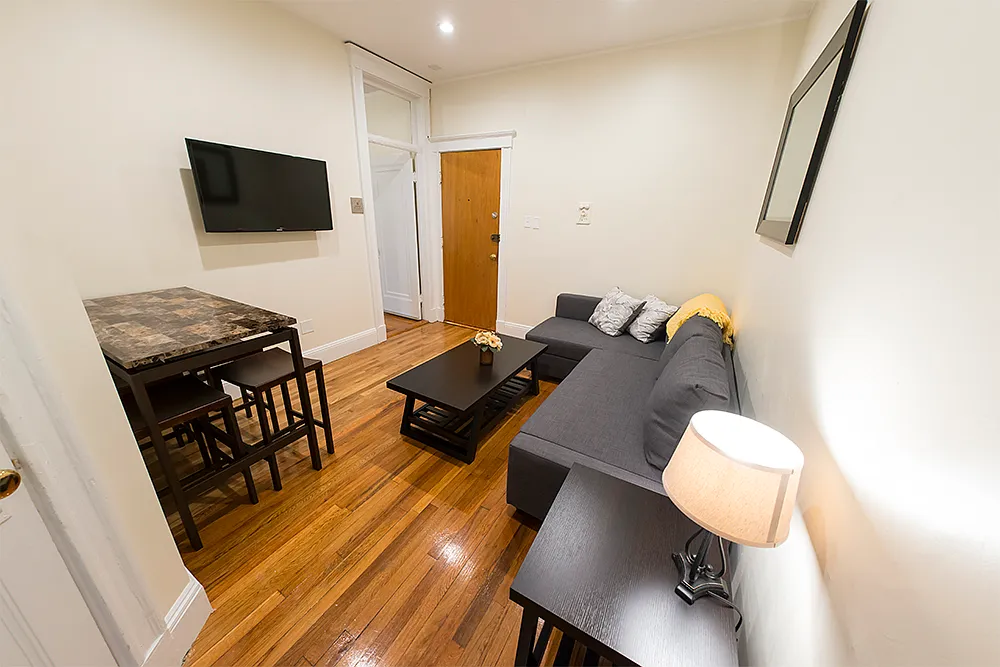 2 bed, 850 sqft, $2,750 — Photo 3