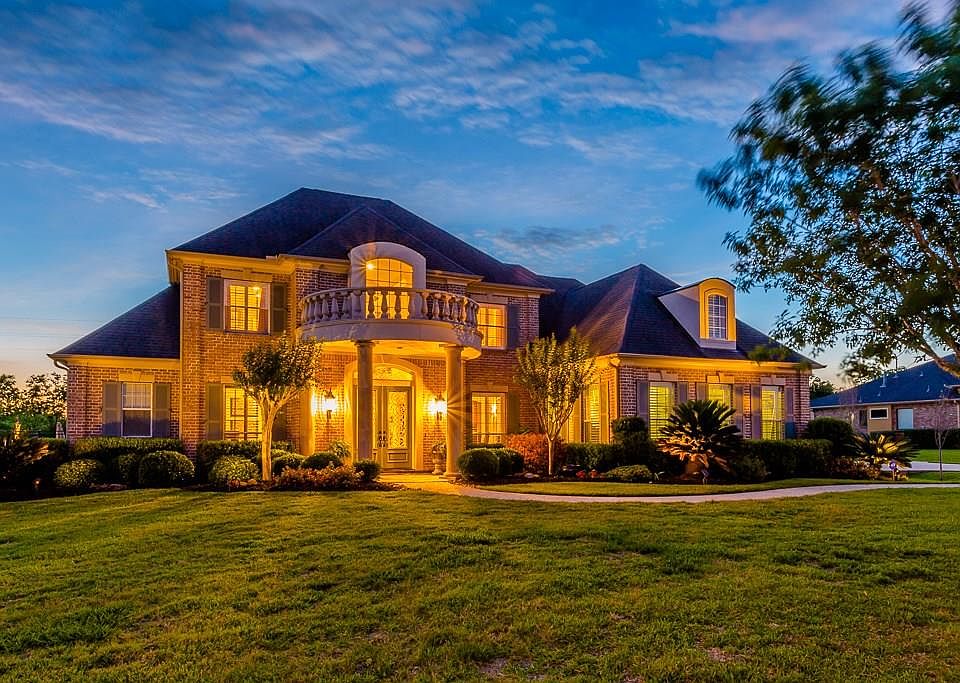 1st image of 3919 Paseo Campanario Dr