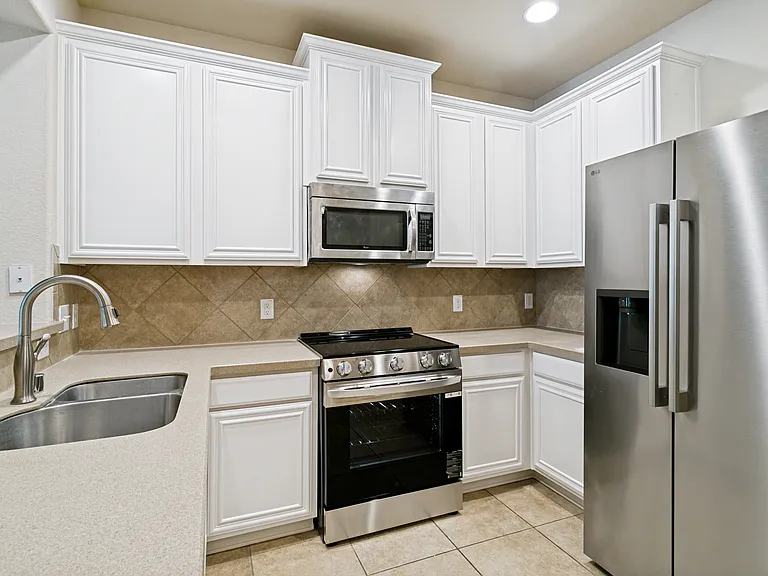 2205 Carlisle St — Photo 5
