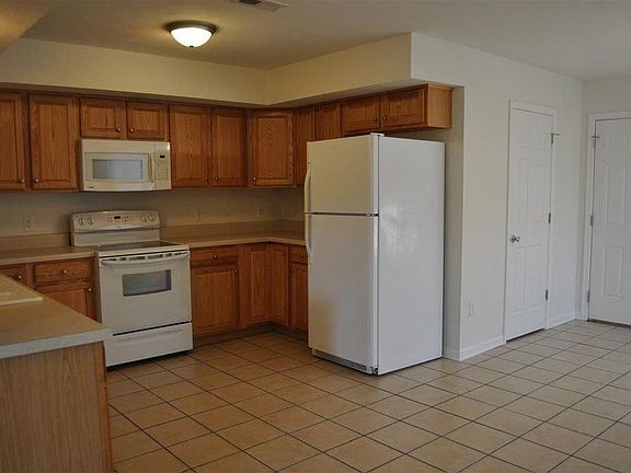 Spacious Eat-in Kitchen