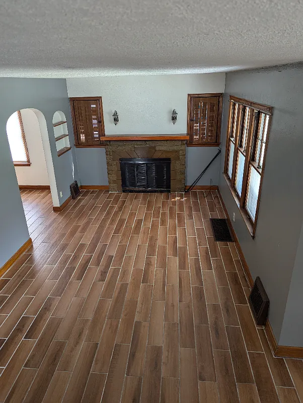 Beautiful home for well-qualified tenant — Photo 2
