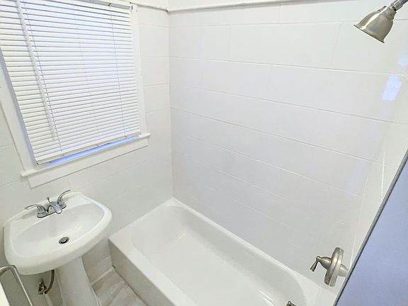 5th image of 840 Laguna Ave #0