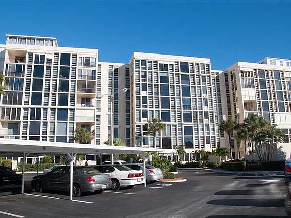 2nd image of 7400 Sun Island Dr #406