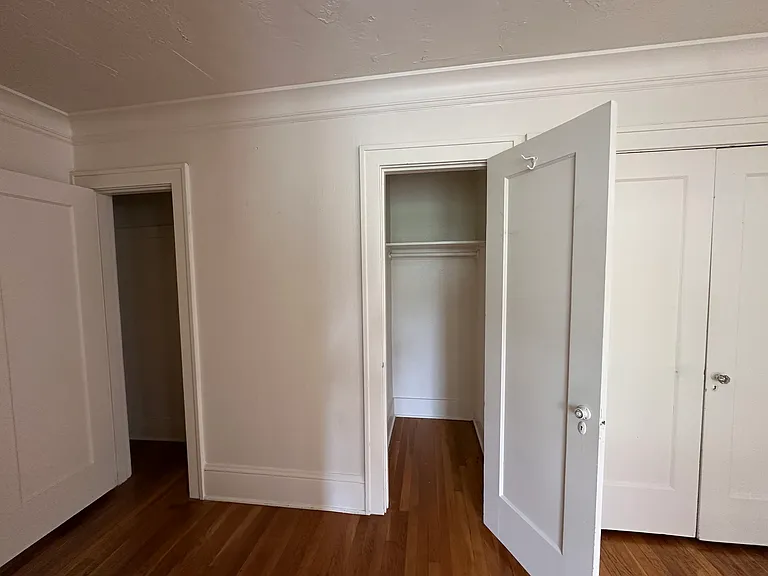 lots of hallway closets!