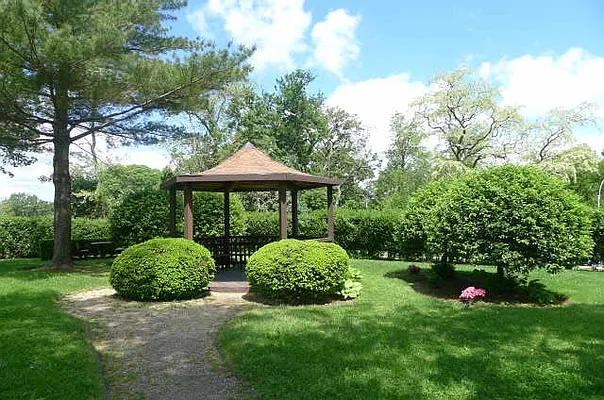 Sold by Robert E. Hill  | media 38