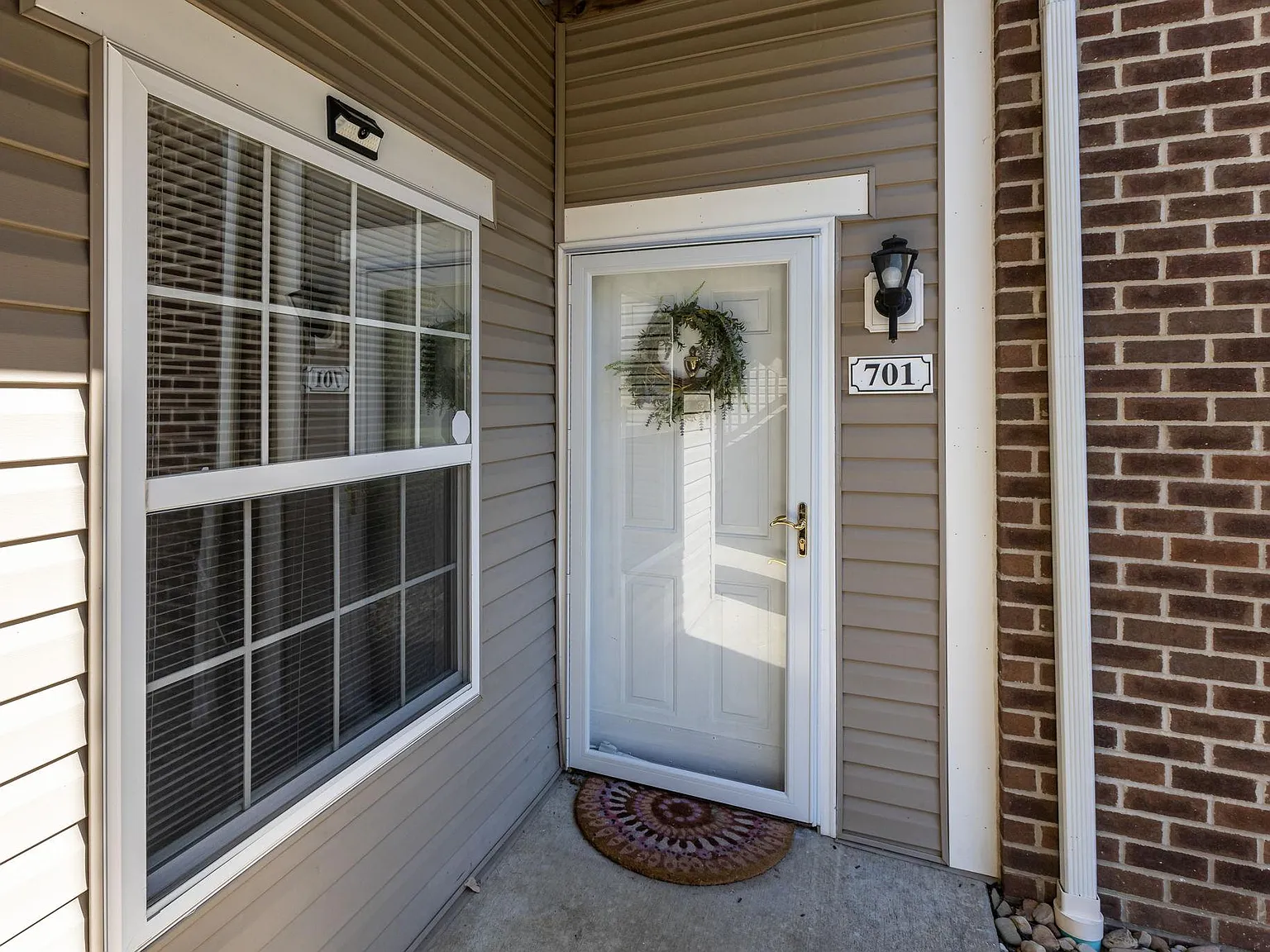 3 bed, $1,850 — Photo 2