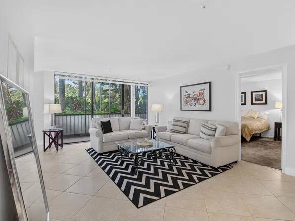 7786 Lakeside Boulevard #614, Boca Raton, FL 33434
