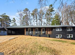 570 Carlouetta Rd SW, Mableton, GA 30126
