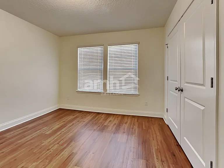 3275 Roundabout Dr — Photo 17