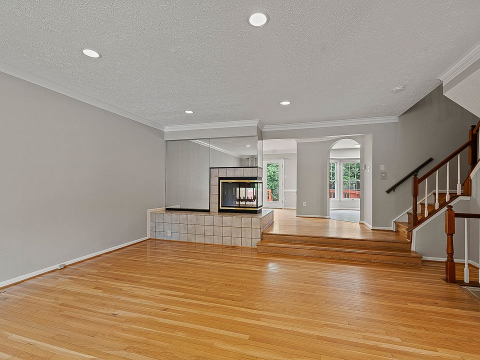 Foyer View to Living Area