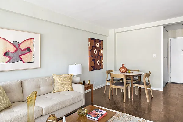 Sold by Compass | media 4