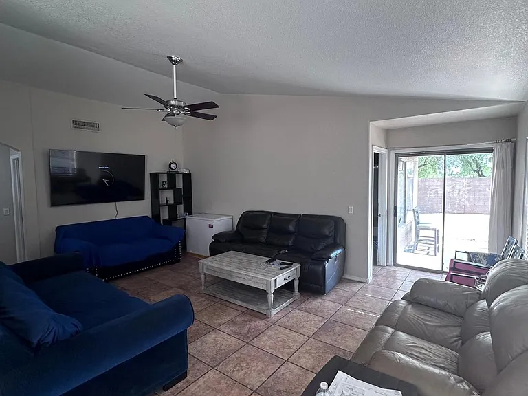 13145 W Desert Ln — Photo 6