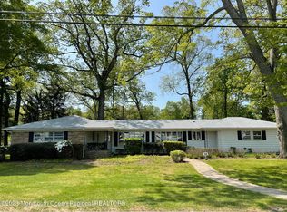 12 Greenbrier Rd, Oakhurst, NJ 07755