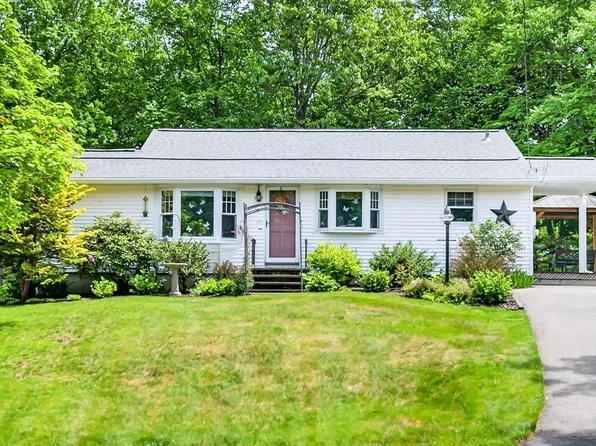 17 Capt Peter Simpson Rd, Millbury, MA 01527