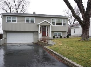 4612 Drendel Rd, Downers Grove, IL 60515