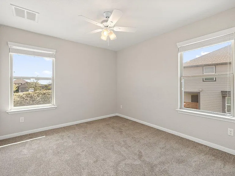 719 Coconut Grv — Photo 24