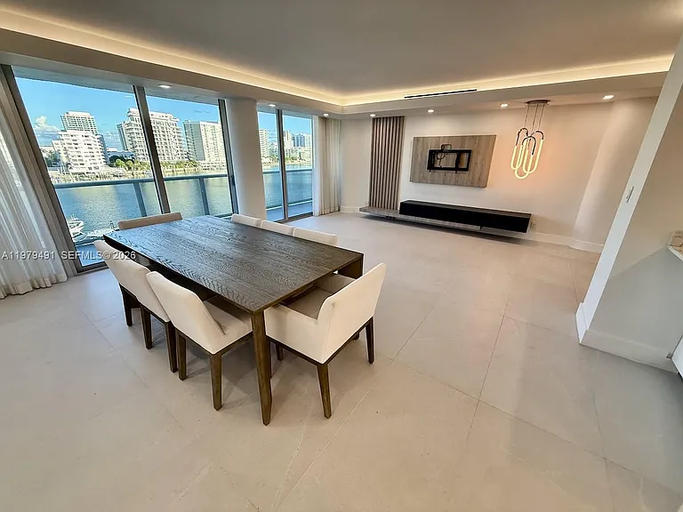 900 Bay Dr #524 — Photo 6