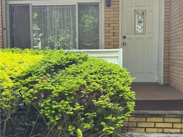600 Edgewood Dr, Apollo, PA 15613