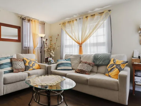 6404 Oliver St, Riverdale, MD 20737