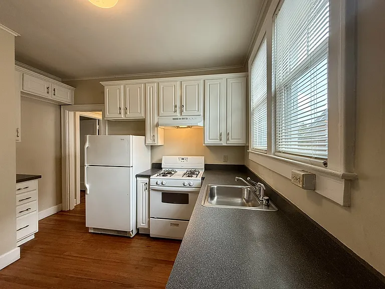 1823 Roanoke Ave #1 — Photo 21