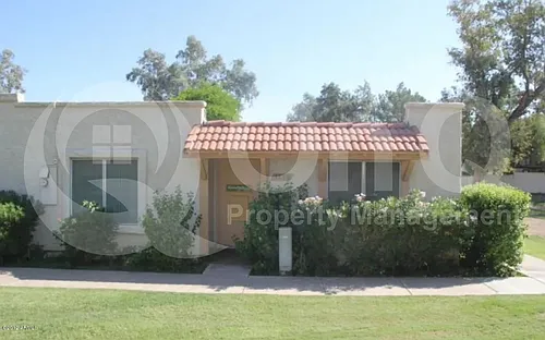 3132 W Harmont Dr Photo 1