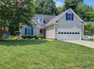 109 Holly Ridge Ln, Mebane, NC 27302