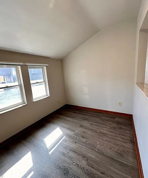 2110 Murray Ave #B — Photo 2