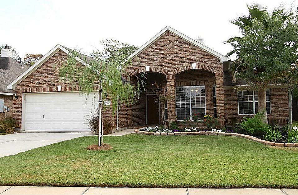 1st image of 9927 Hickory Trace Ct
