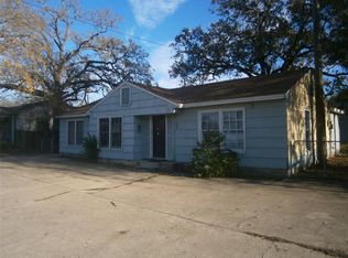 409 Timber Ln, Bryan, TX 77801