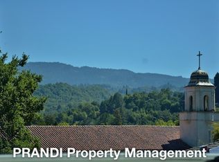 10 Arcangel Ct, Fairfax, CA