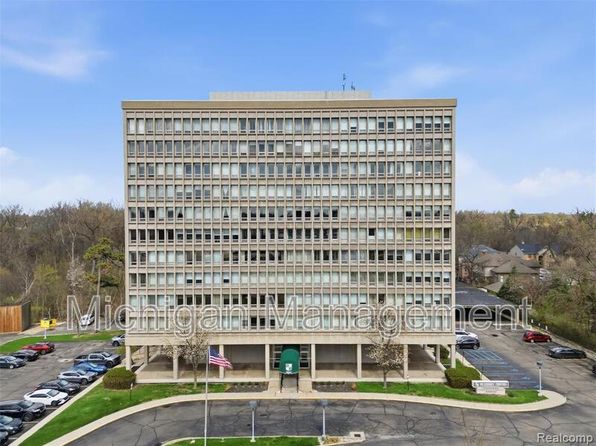 22700 Garrison St APT 604