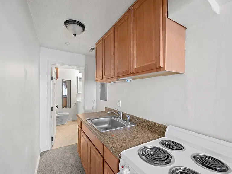 129 E Chandlerpoint Way — Photo 8