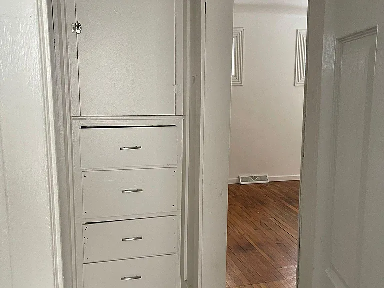 1520 Gregory Ave — Photo 6