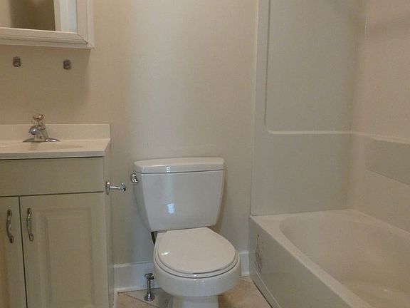 5th image of 5108-10 Spruce St #9970695