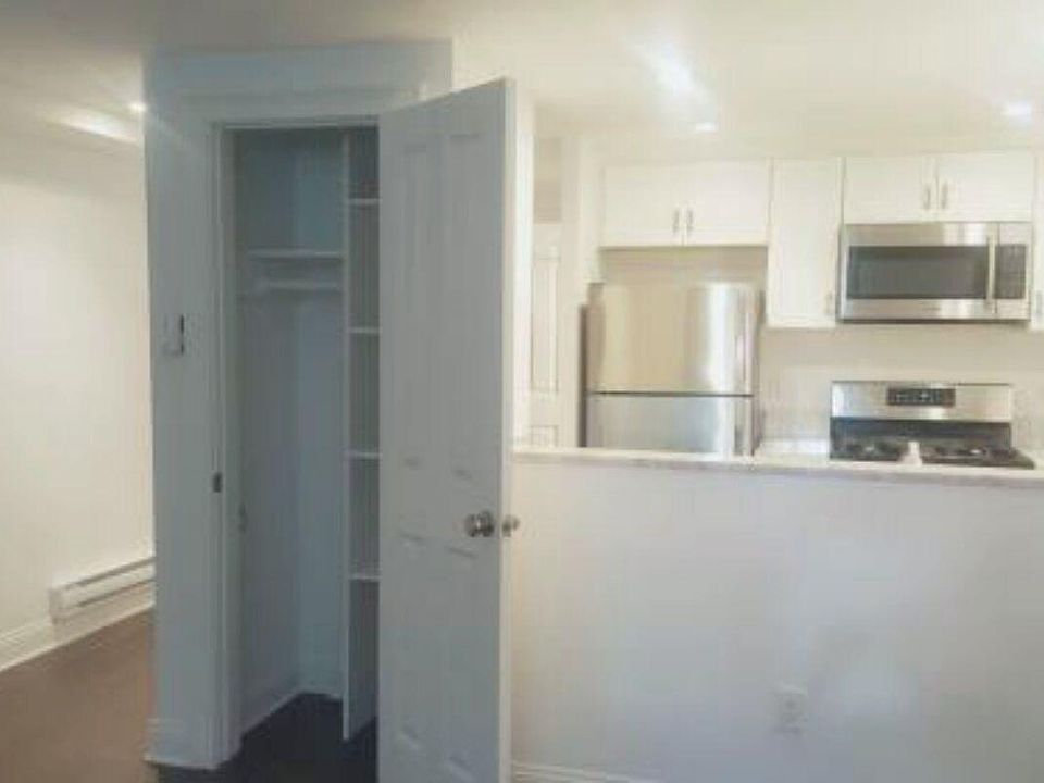 2nd image of 75 Astor Pl #Garden