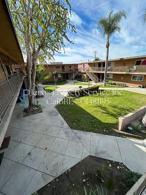 11918 Sproul St #2