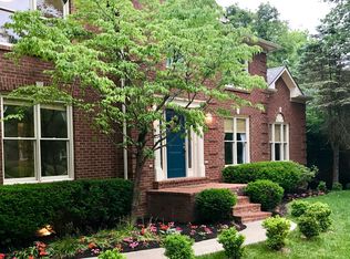 2217 Bonhaven Rd, Lexington, KY 40515