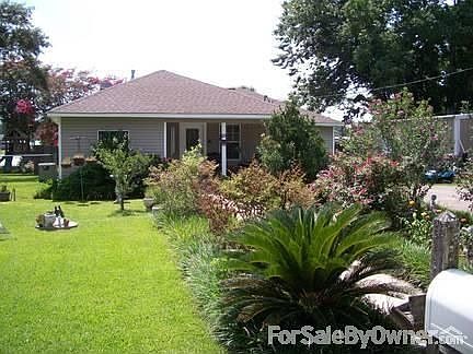 Front yard of house