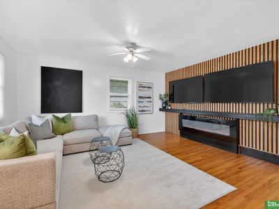 7437 Schuyler Dr, Omaha, NE, 68114