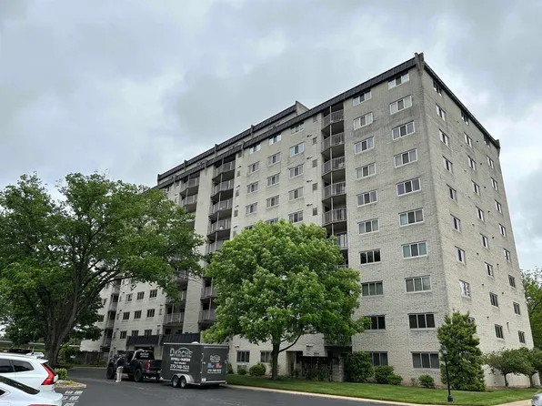 600 S Cullen Ave APT 805, Evansville, IN 47715