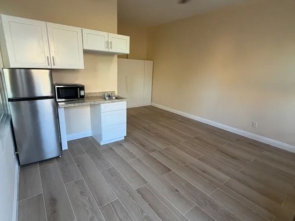 (undisclosed Address), Riverside, CA 92503