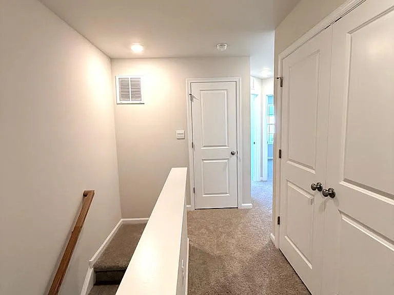106 Clinton St — Photo 18