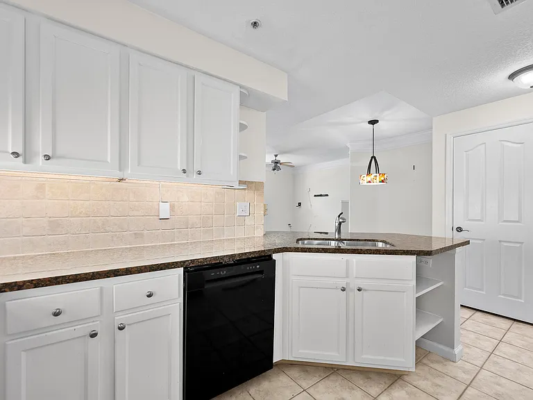 245 Murcia Dr #201 — Photo 9