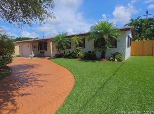 9001 SW 52nd St, Miami, FL 33165