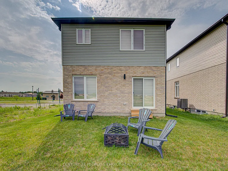 377 Bradshaw Dr — Photo 37