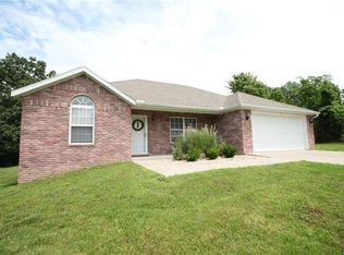 4 Boreland Ln, Bella Vista, AR 72715