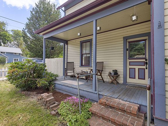 5th image of 409 NW Dimmick St