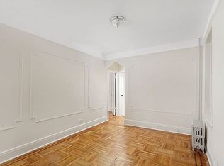 28-28 42nd St #B1, Astoria, NY 11103