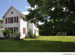 346 W Sherman Ave, Newark, NY 14513