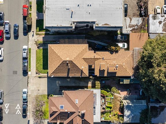 5th image of 429 Euclid Ave